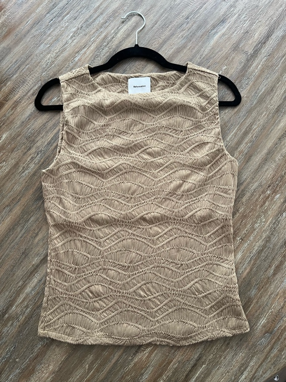 Reformation gold textured tank - M